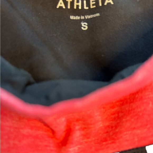 Athleta Splits Revelation Capri in Black/Coral Sizzle- Small - Picture 9 of 9